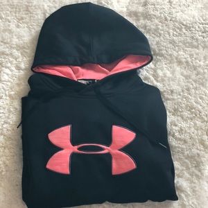 Under Armour Sweatshirt